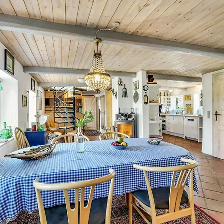 Beautiful In With House Sea View Holiday home